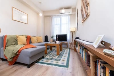 Chic Urban Getaway in City Center