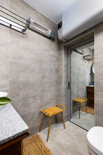 Exclusive One-Bedroom Retreat + Private Parking