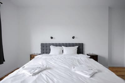 Luminous Central Retreat Spacious 2BD Apartment