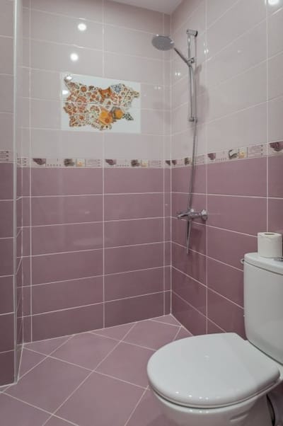 Bright Two-Bedroom Apartment in Top Center