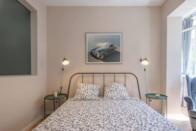 Enjoy The Ride | 2-BDR Lozenec Central Apartment