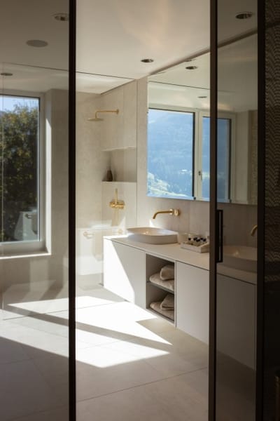 Ultra-Luxury Alpine Mountain Retreat with Panoramic Views