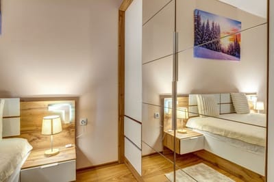 Cozy Evrika 2 Mountain Home