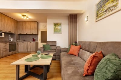 Glorious | 2-Bedroom apartment near Youth Hill |