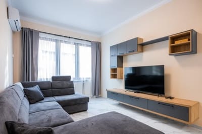 Marble Essence: 2BD Retreat in Top City Centre