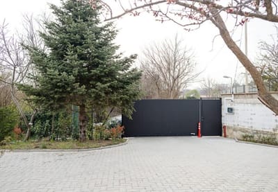 Private Villa with 5BD, Pool & Stunning Sea Views