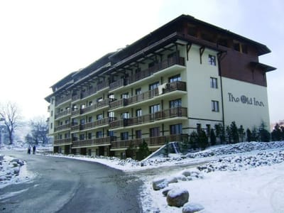 Cozy 2-Bedroom Stay with Parking in OLD INN Bansko