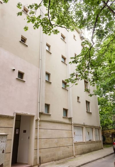 Modern Comfort in Central Varna with WorkSpace