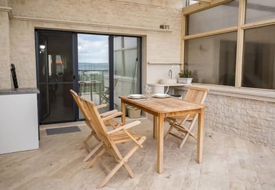 Stylish Flat with Balcony & City Views–Briz, Varna