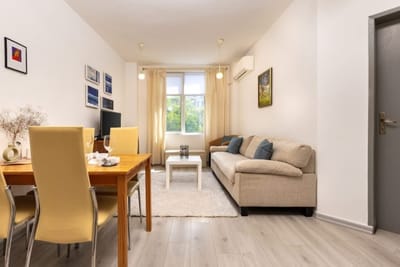 Azuuro  1BD near the city center