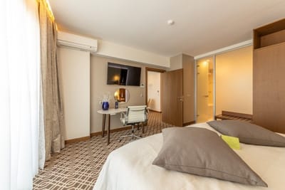 Futuristic One Bedroom Apartment in the Maritim Paradise Blue Hotel