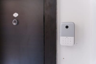 Serene Luxe Oasis Retreat on the Outskirts