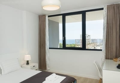 Sea View 1BD Modern Flat in Chayka