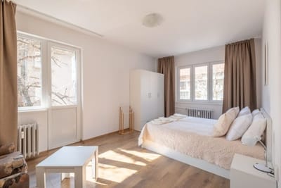 Peaceful downtown location - 2 bedroom apartment