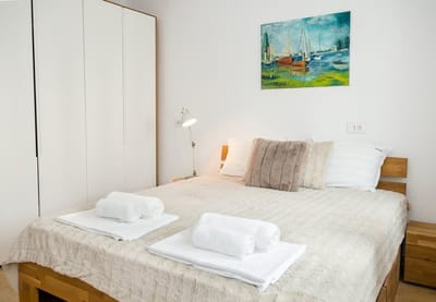 Stylish Flat with Balcony & City Views–Briz, Varna