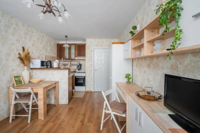 Cozy Studio in Top Centre