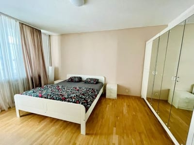 2-BDR Flat Near the Mall, Spacious & Cozy