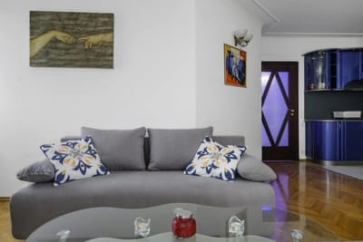 Cozy 2BD Apartment close to South Park