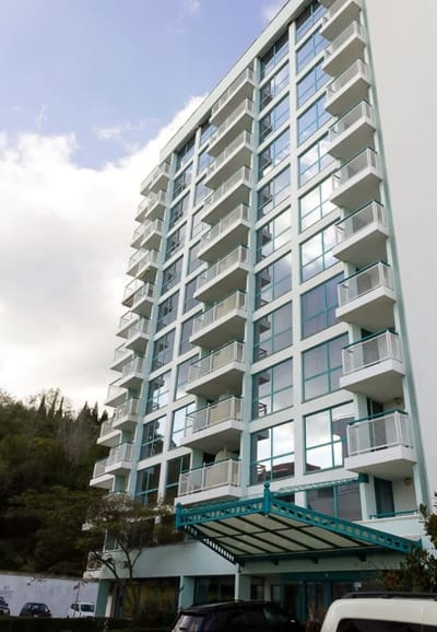 Sunny Studio in Hotel Berlin, Steps from the Beach