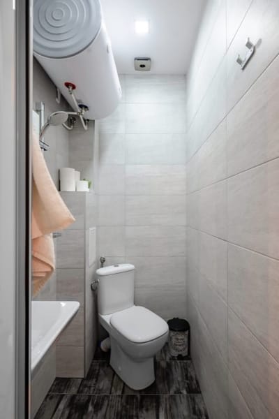 Cozy and Central 2BD Flat - At the Heart of It All