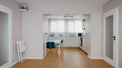 Quiet 2 BDR Comfort Near NDK + Workspace