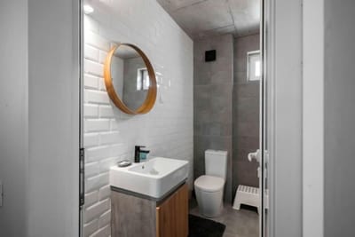 Bright and Cozy 1BD Apartment plus Desk