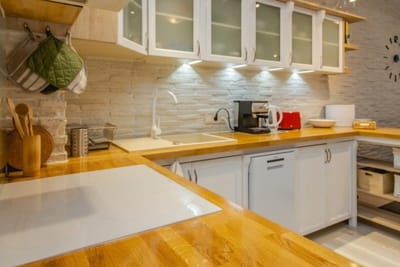 Lovely 3BD flat with Parking and Sea View