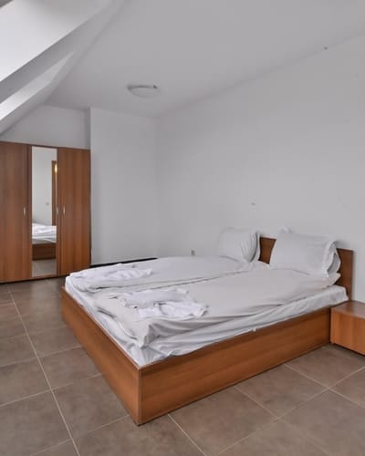 One-Bedroom Maisonette with Spacious Terrace