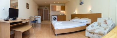 Studio with a balcony near the centre