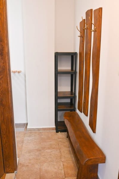 Comfortable 2-Bedroom Apartment Near the Ski Lift