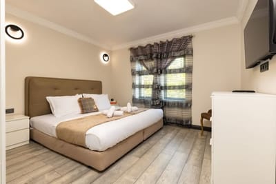 Central Apartments with Garden view - Apt No. 5