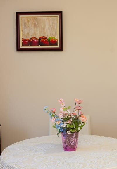 Cozy 1BD Apartment with Free Parking in the Area