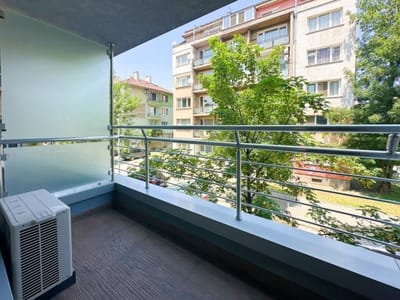 Joy Apartment – Stylish 2BD in Oborishte