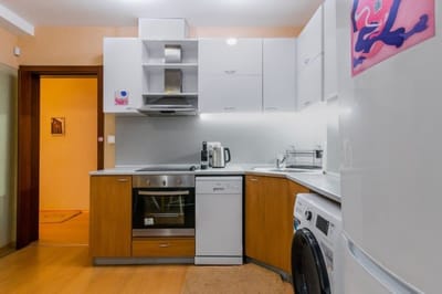 Sofia’s Best Area - Workspace+300 MBPS WiFi