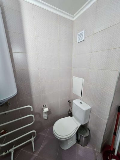 Tropical Chic for Two – Basement Studio  Escape