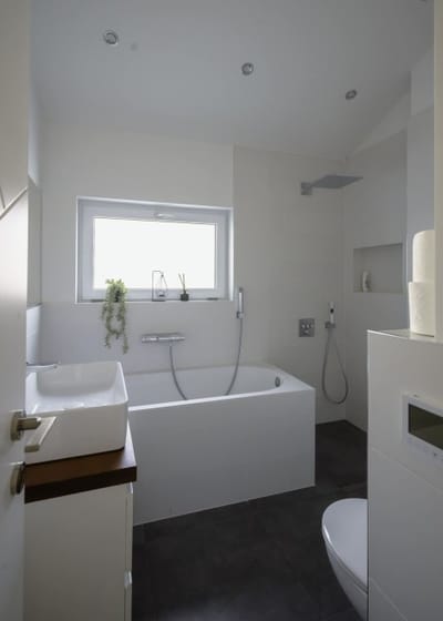 Luminous Central Retreat Spacious 2BD Apartment