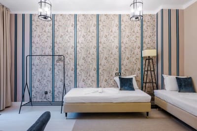 Central Stylish Suite & Studio with Shared Terrace