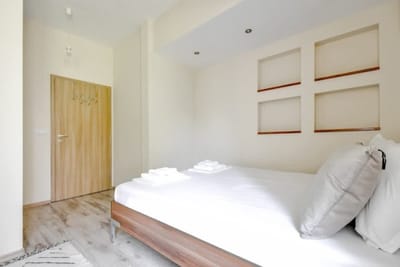 Modern 2BD Flat in Central Sofia + Workspace