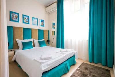 Bright Bohemian Studio with Prime Location