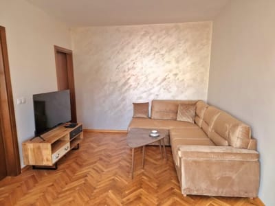 Prime Location: 2BD Flat near Alexander Nevsky
