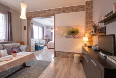 Little HoMe with a Park View