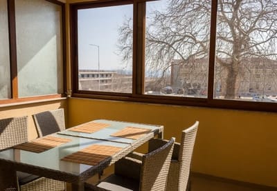 Varna Gem: 2BD Flat with Sunny Balcony