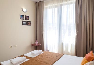 Beachfront Bliss-1BR Sea View Flat in Golden Sands