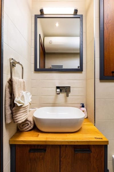 New Luxury & Bright 2 Bedroom Apartment