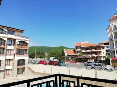 Lovely Studio in a Complex with a Pool