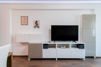 Stylish 1-bedroom Flat in Business District