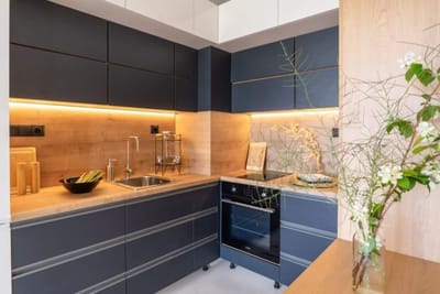 Smartly Designed Flat with Balcony & Parking