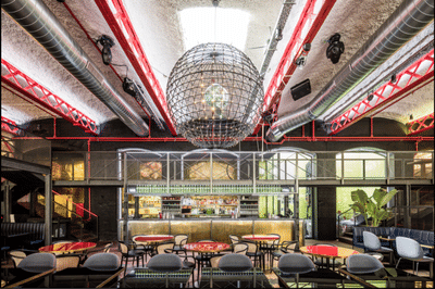 EL MAMA & LA PAPA Bar Restaurant