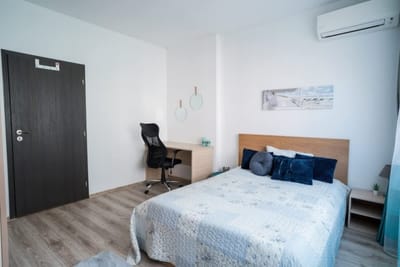 Black Sea 2bdrm Central Apartment