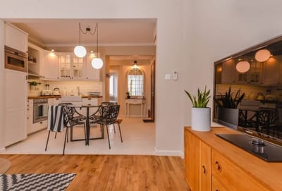 cО́coEllie - Aesthetic 2BD Apt Near NDK